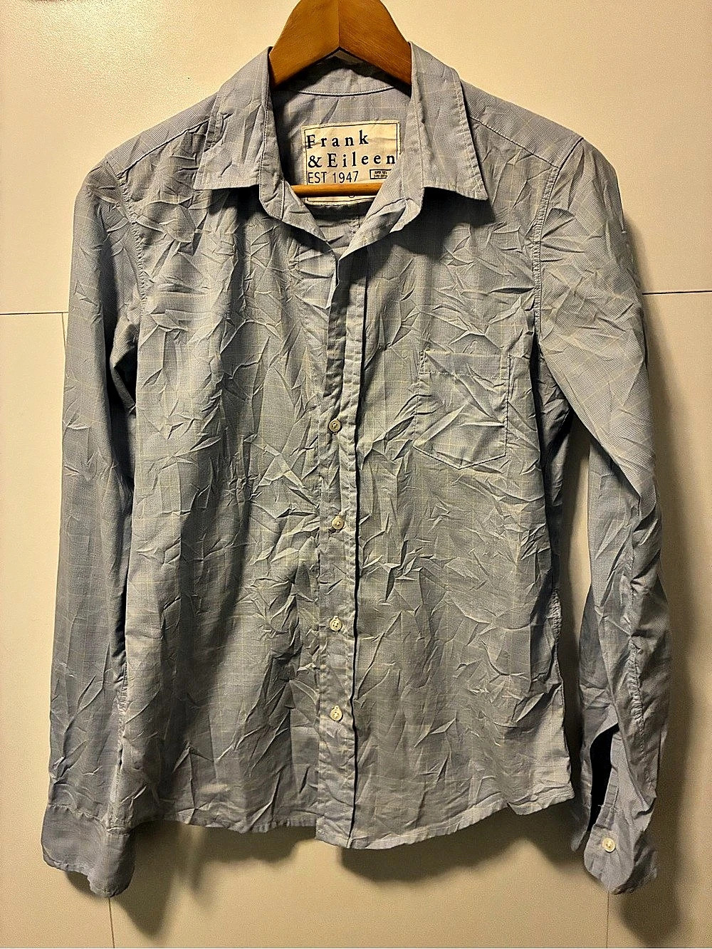 Frank & Eileen Fitted Button-Up Shirt Plaid Crinkle Cotton Small